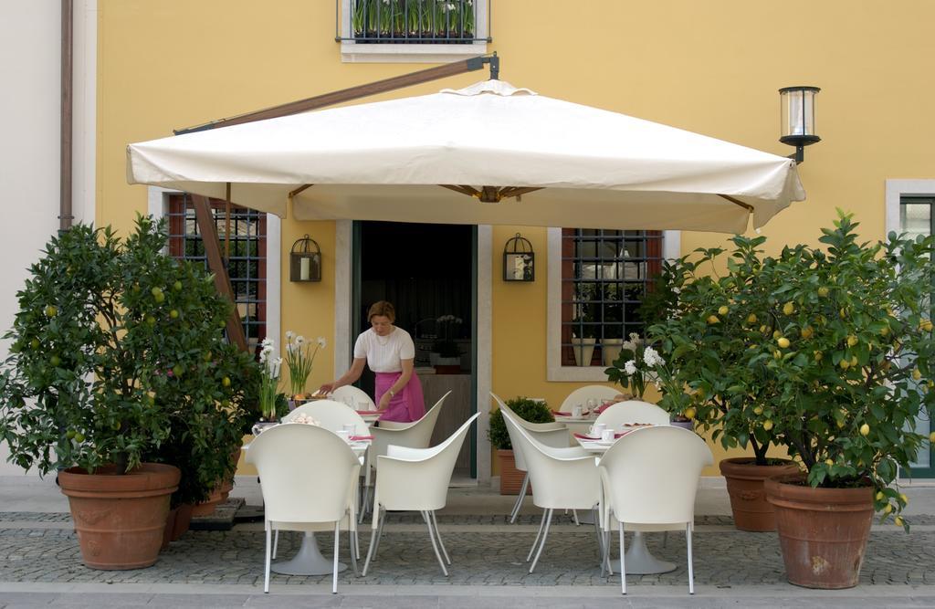 Charming Hotel Dei Chiostri Follina Exterior foto